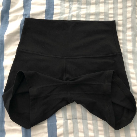 Lululemon align shorts 5" black size 6 - Picture 6 of 8